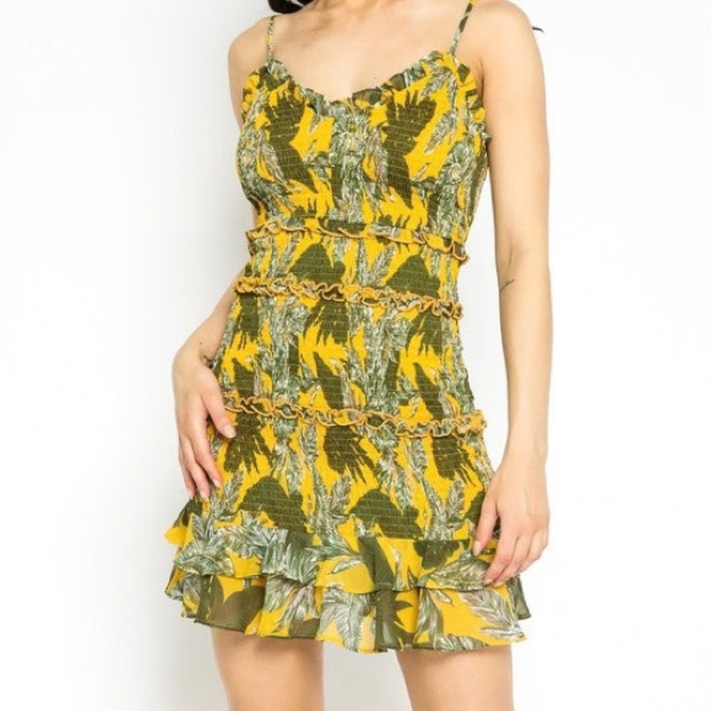 OLIVACEOUS Yellow Green Palm Smocked Tiered Ruffle Short Mini Dress Medium NWT